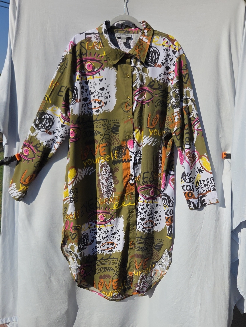 Graphic Print Longline Button-Up Shirt Dress in Olive with Pink & White Sz 3x